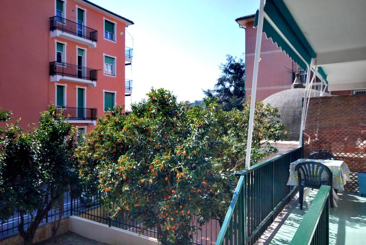 Appartamenti Con Giardino E Posto Auto Per Famiglie Finale Ligure Exterior photo